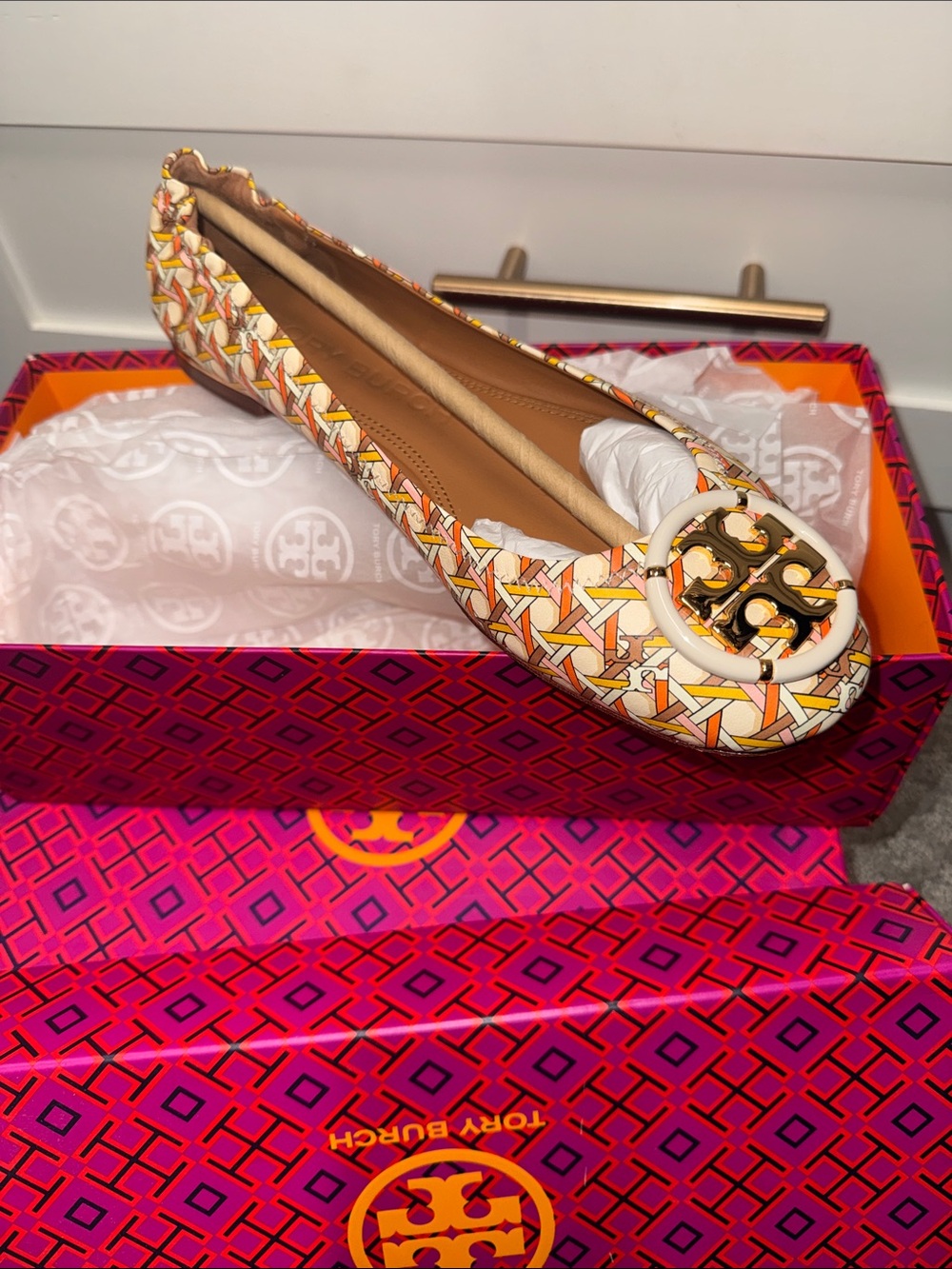Tory Burch multi logo, pink canning Geo ballet flats size 8 NEW